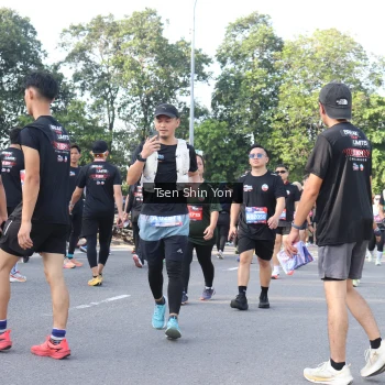 Runner Photo 3888580