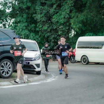 Runner Photo 3888582