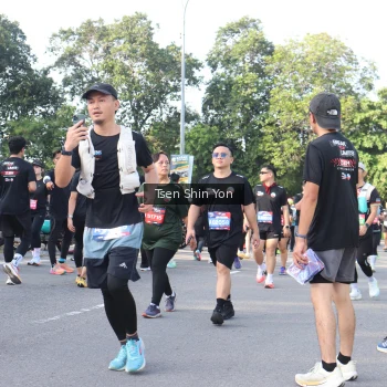 Runner Photo 3888584