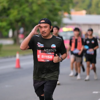 Runner Photo 3888587