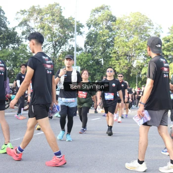 Runner Photo 3888595