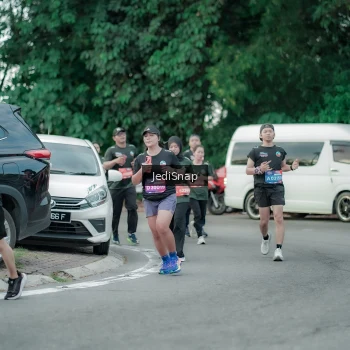 Runner Photo 3888597