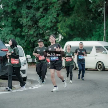 Runner Photo 3888609