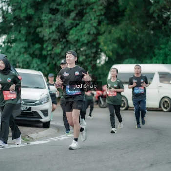 Runner Photo 3888615