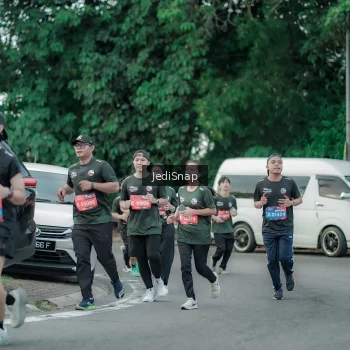 Runner Photo 3888628