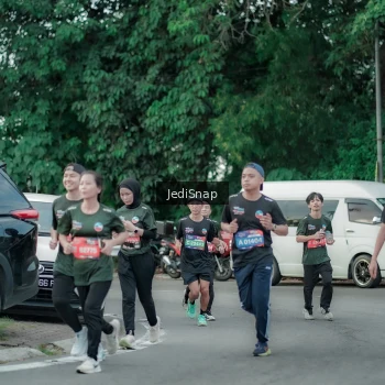 Runner Photo 3888658