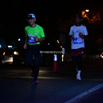 Runner Photo 3888660