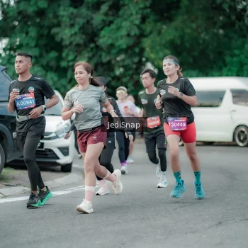 Runner Photo 3888830