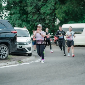 Runner Photo 3888862