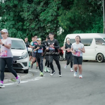 Runner Photo 3888880