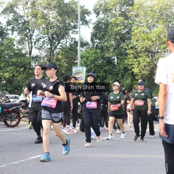 Runner Photo 3888881