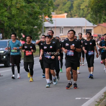 Runner Photo 3888903