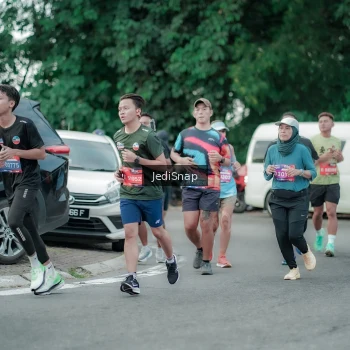 Runner Photo 3888929