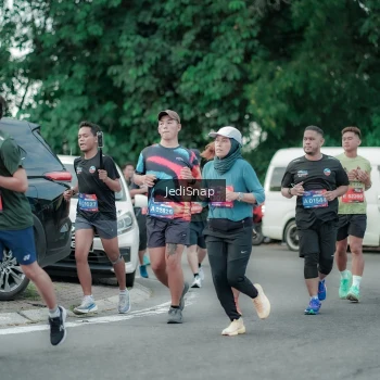 Runner Photo 3888930