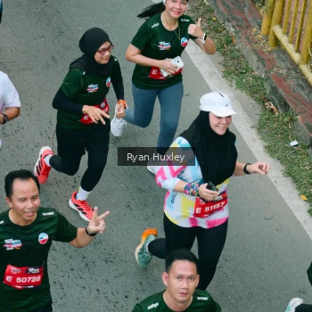 Runner Photo 3888965