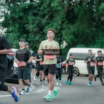 Runner Photo 3888986