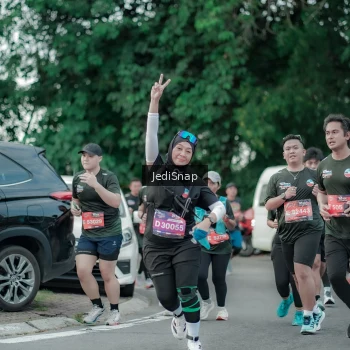 Runner Photo 3889053