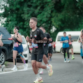 Runner Photo 3889090