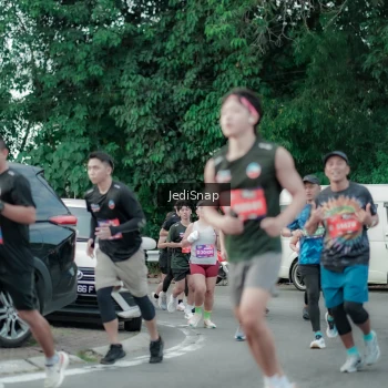 Runner Photo 3889108