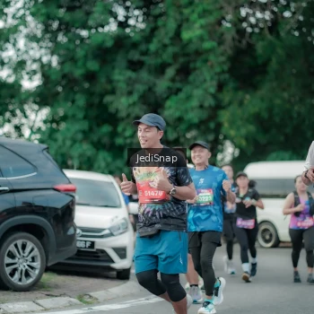 Runner Photo 3889124