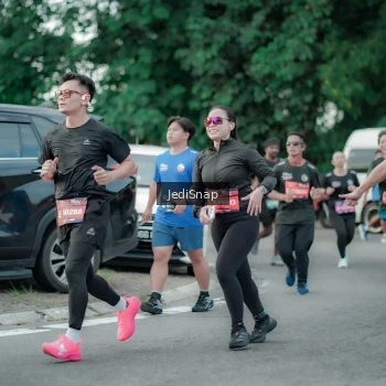 Runner Photo 3889275