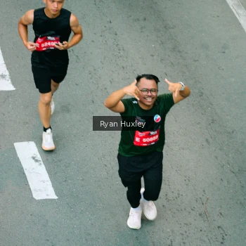 Runner Photo 3889335