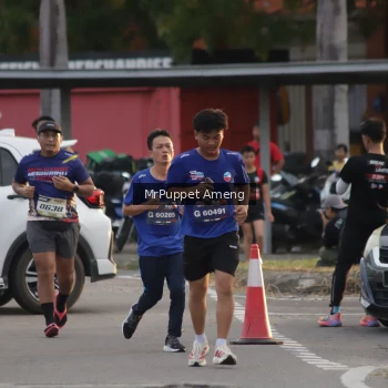 Runner Photo 3889355