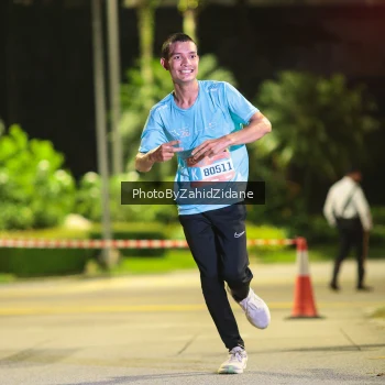 Runner Photo 3889385