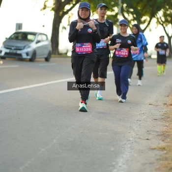 Runner Photo 3889424