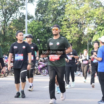 Runner Photo 3889637