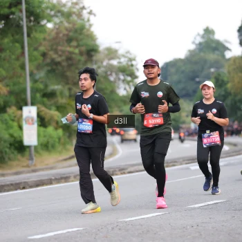 Runner Photo 3889641