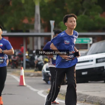 Runner Photo 3889650