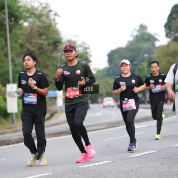 Runner Photo 3889675