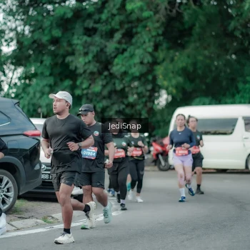 Runner Photo 3889701