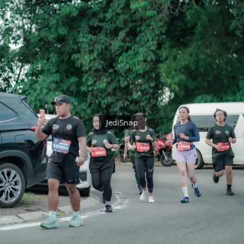 Runner Photo 3889704