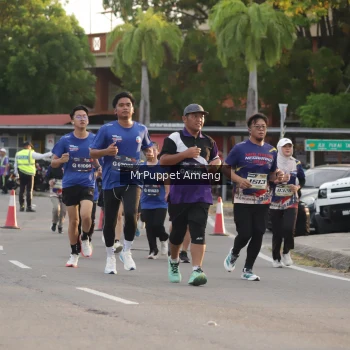 Runner Photo 3889717