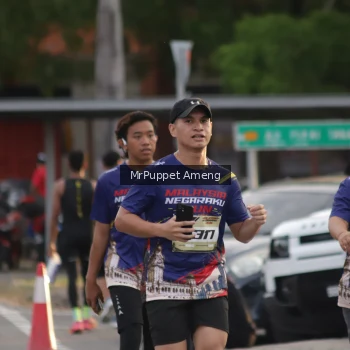 Runner Photo 3889743