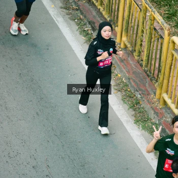Runner Photo 3889872