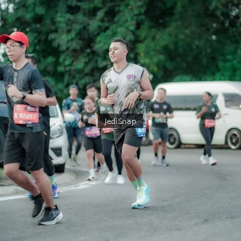 Runner Photo 3889905