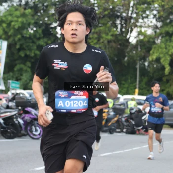 Runner Photo 3889944