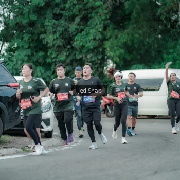 Runner Photo 3889946
