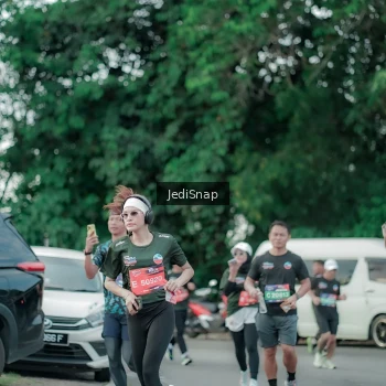 Runner Photo 3889979