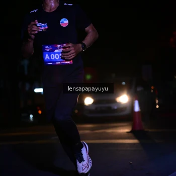 Runner Photo 3889995