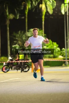 Runner Photo 3889999