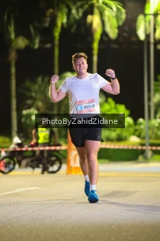Runner Photo 3890010