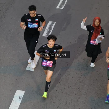 Runner Photo 3890012