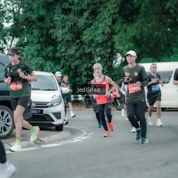 Runner Photo 3890094