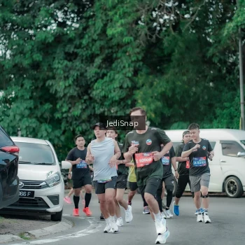 Runner Photo 3890141