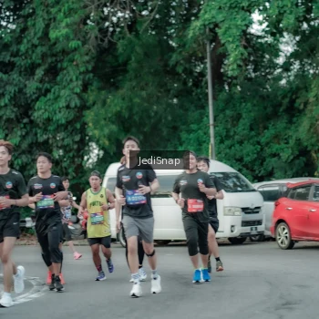 Runner Photo 3890147