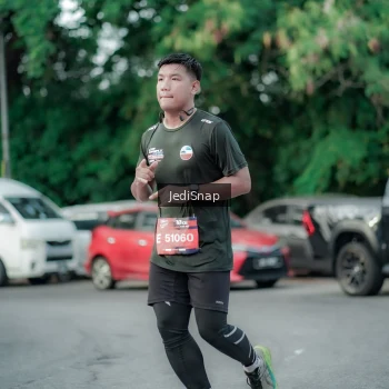 Runner Photo 3890173